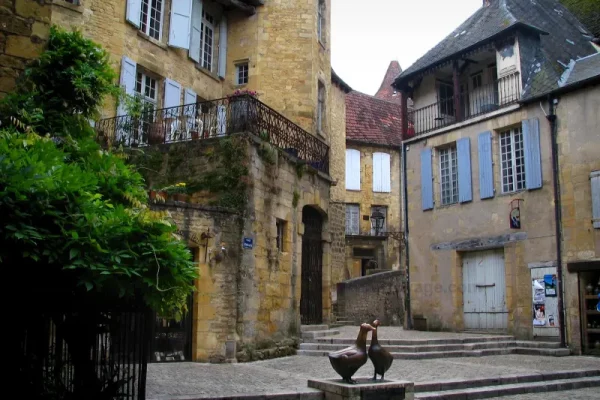 sarlat-caneda-9233_w800